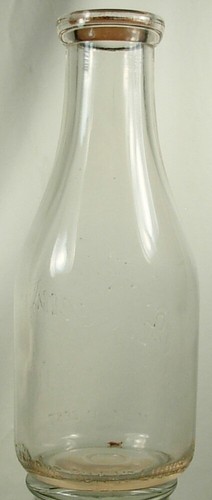 OHLEEN'S MINNEAPOLIS MINNESOTA MILK BOTTLE EMBOSSED FARM PICTURE - Picture 2 of 5