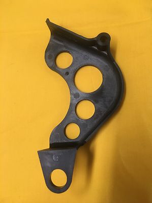 よっしー　0324 NEW OEM YAMAHA YZ250,YZ490,YTZ250 TRI-Z Front Sprocket Cover