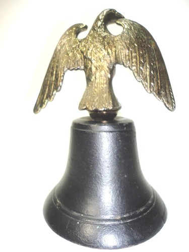 Vintage Gusseisen Glocke gekrönt mit einem patriotischen Messingadler. Americana Style - Bild 3 von 11