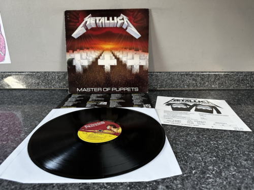 LP VINYL METALLICA MASTER OF PUPPETS MFN 60 UK 1. DRUCK ASTON CLINTON EX/EX