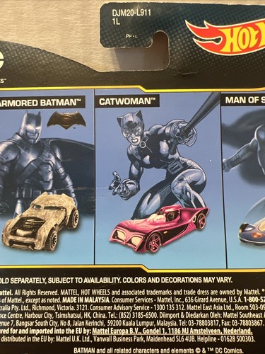 Hot Wheels Batman v Superman Wonder Woman Dc Universe Diecast Car 1:64 Scale - Picture 7 of 8