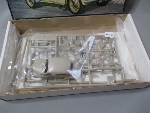 AH384 HELLER 1/43 MAQUETTE RENAULT 4CV Ref 174 - Imagen 2 de 4