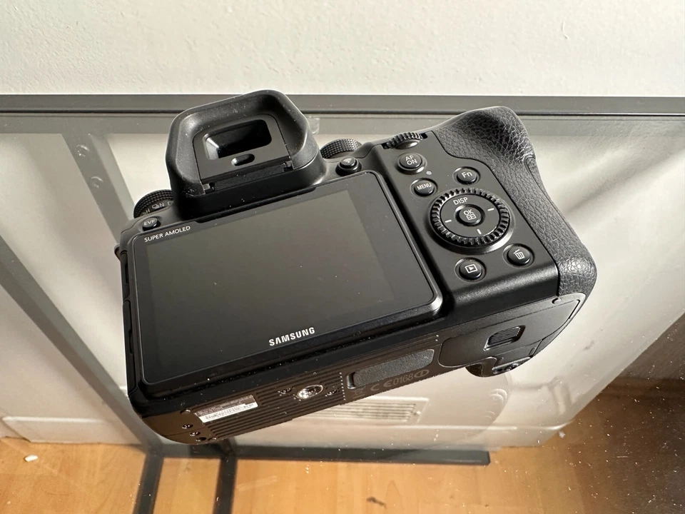 Samsung NX1 Digitalkamera 28,2MP Body in gute Zustand mit OVP - Bild 4 von 4