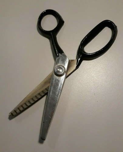 Vintage Zackenschere Schere Wellenschliff Japan 7" langer Griff & Klinge sehr guter Zustand - Bild 4 von 4