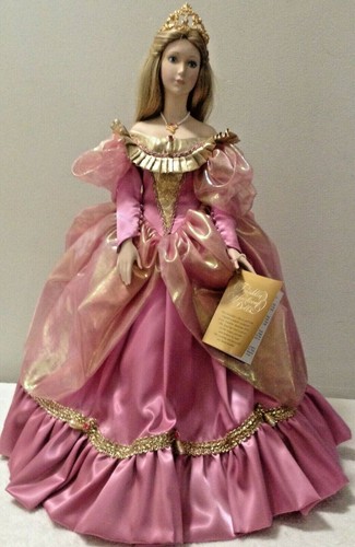 FRANKLIN MINT HEIRLOOM CINDERELLA PORCELAIN DOLL RARE