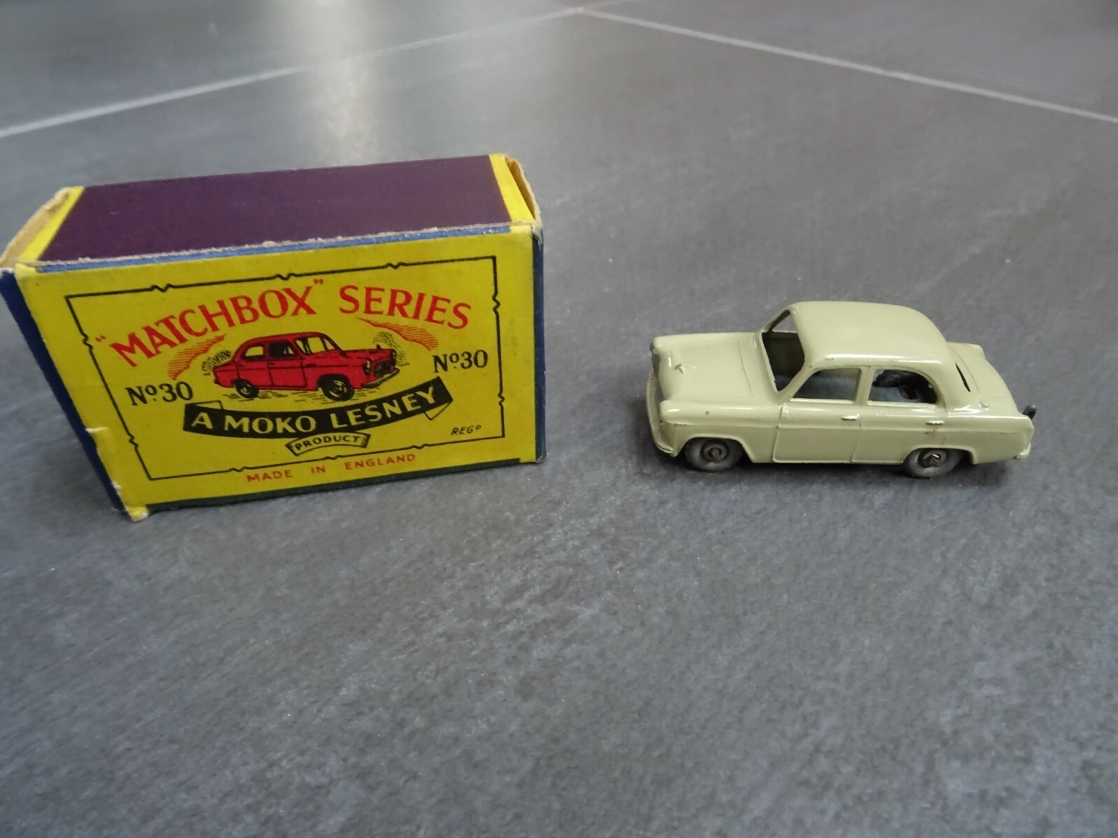Vintage Matchbox Lesney Moko no. 30-Ford Prefecto en caja-Bueno VNM-Raro Vintage Matchbox Lesney Moko no. 30-Ford Prefecto en caja-Bueno VNM-Raro