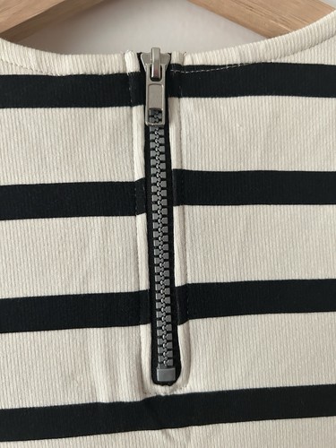 H&M Hello Kitty gestreiftes Kleid Mädchen 8-10 Jahre Hello Kitty und Mimi - Bild 11 von 12