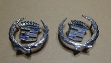 1993-1996 Cadillac Fleetwood Brougham Side Roof Crest Wreath Ornament