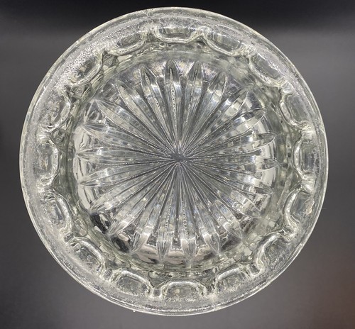 Vintage Anchor Hocking Wexford Heavy Glass Pitcher Clear Pressed Crystal 9" - Picture 6 of 8