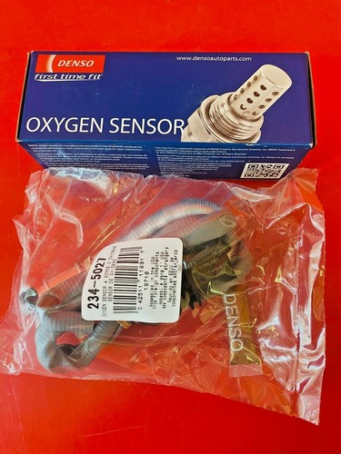DENSO 234-5027 Air Fuel Ratio Oxygen Sensor-OE Style FOR FOR BMW UPSTREAM POSITI - Picture 2 of 4