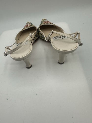 Emma Hope White Leather Floral Embroidered Canvas Pointed Slingback Sz 36.5/ 6.5 - Picture 3 of 10