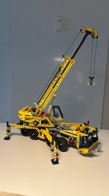 LEGO TECHNIC: Mobile Crane (8053)