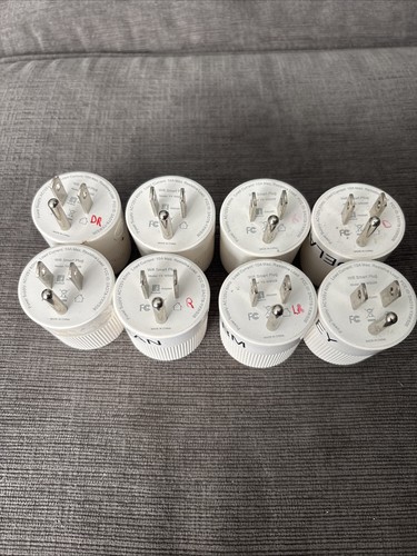 Eight Amysen YX-WS02B Smart Plugs