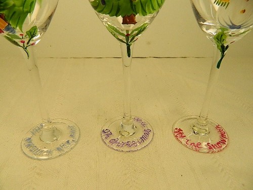 Juego de 12 copas de vino pintadas a mano Block Basics The Songs of Christmas de 9" de alto - Imagen 10 de 21