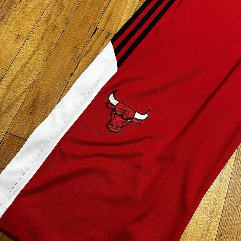 Chicago Bulls Adidas Men’s Training Pants Team Issued Game Worn 4XL Tear Away - Image 3 of 4