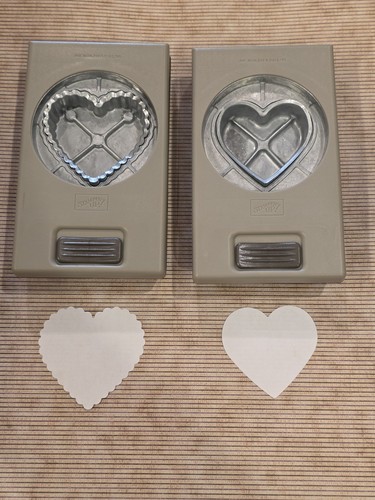 Stampin Up! Confezione Punzoni Carta 2 CUORI RITIRATI Set San Valentino Smerlato SERRATURA PIATTA - Foto 2 di 4
