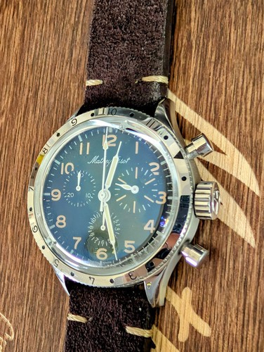 Mathay-Tissot Type XX Chronograph Quartz Swiss Aviator Watch Cracked Crystal