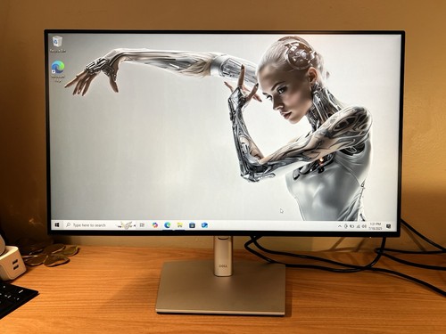 Dell UltraSharp U2422H 24" Full HD IPS Monitor - HDMI, DisplayPort, USB-C Hub