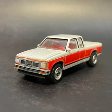 1984 GMC S-15 Sierra Classic Extended Cab Truck *Wht/Br Red* 1/64 Premium w/ RRs