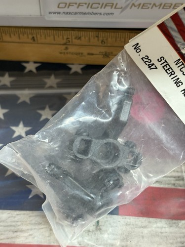 TEAM ASSOCIATED 2247 NTC3 Right/Left Steering Hub Carrier NEW USA SHIPPED - Picture 3 of 4