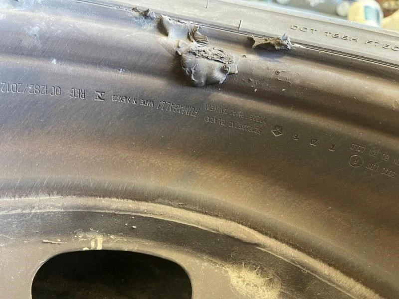 USED 2016 RAM 3500 Dually ONE 17x6 Steel Painted WHEEL 52121267A     03-18 29852 - Image 3 of 4