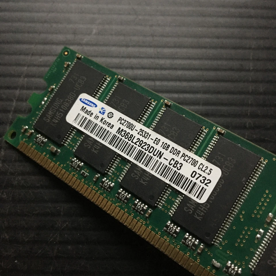 Samsung Crucial 1GB 184-Pin Unbuff Dimm DDR PC2700U-25331-E0 Desktop Memory RAM - Image 3 of 3