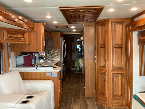 2019 Newmar New Aire 3345 33' Class A Motorhome C67176532 - Picture 7 of 20