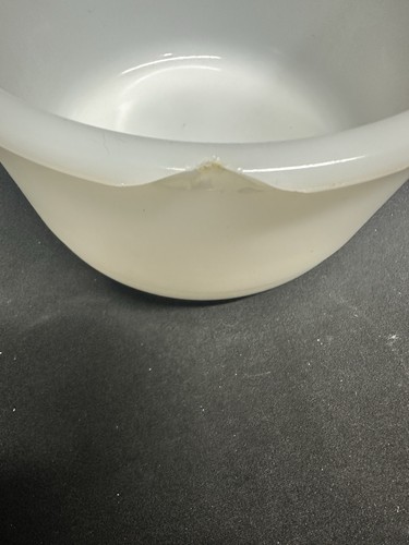 VINTAGE Milkglass Mixer Bowl Small White Mixing  4" Tall 6.5" Wide *READ* - Picture 6 of 7