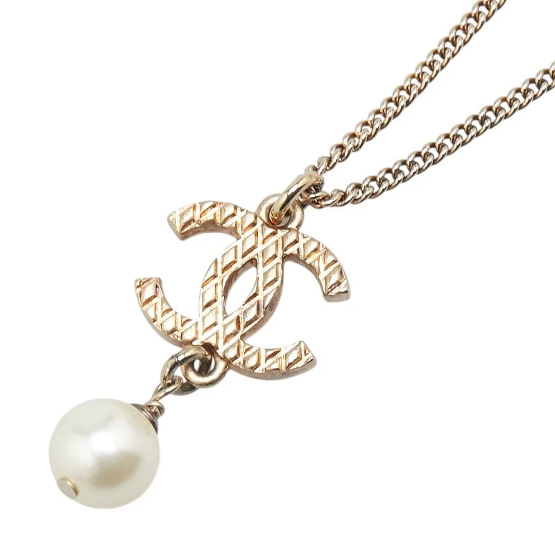 Collana CHANEL Coco Mark Champagne Placcata Oro Finta Perla Donna