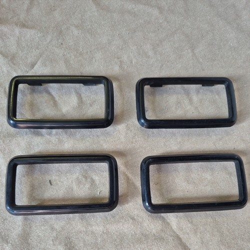 FORD ESCORT MK2 DOOR HANDLE SURROUND Set Of 4, 77AB-7226K23AA/BA