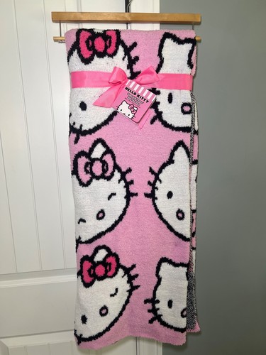 New! Hello Kitty Pretty Faces Knit Throw 50x70 inch PINK Blanket Super Soft NWT - Picture 1 of 4