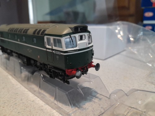 Heljan 2724 OO gauge BR Class 27 Diesel Loco D5353 BR green livery - Picture 6 of 16