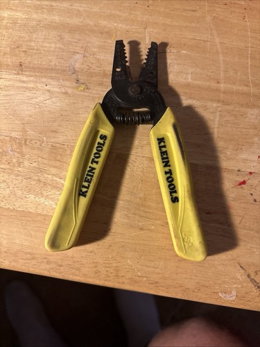 KLEIN TOOLS 11045 CORTADOR DE ALAMBRE PELACABLES EE. UU. - Imagen 3 de 4