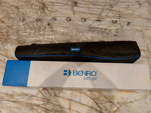 Benro A2573F Aluminum Single Tube Tripod with S4Pro Fluid Video Head - Picture 2 of 14