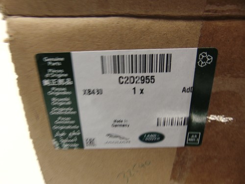 New Genuine Jaguar XJ 10-19 2.0 / 3.0 Left Tailpipe Finisher Ehaust Trim Tip - Picture 3 of 7
