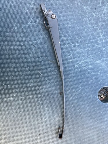 Mercedes W124 Wagon 300TD E320 rear wiper arm