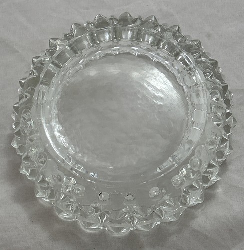 Vintage Clear Glass Ashtray – Ridged Mid-Century Style – Catchall Trinket Dish - Picture 8 of 10