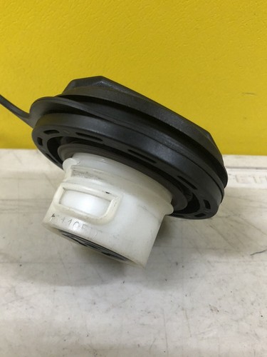 2004-2011 JAGUAR X TYPE PETROL /  DIESEL FUEL CAP  WITH ANTI LOSE CORD - Picture 6 of 8