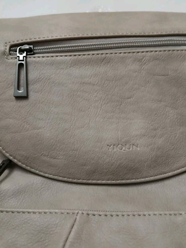 Mochila de cuero beige para damas Yiqun incluye monedero y correa para el hombro talla Lg - Imagen 5 de 8