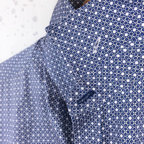 Robert Graham Men's Large Flip Cuff Button Up Shirt Classic Fit Pattern Blue EUC - Picture 7 of 15