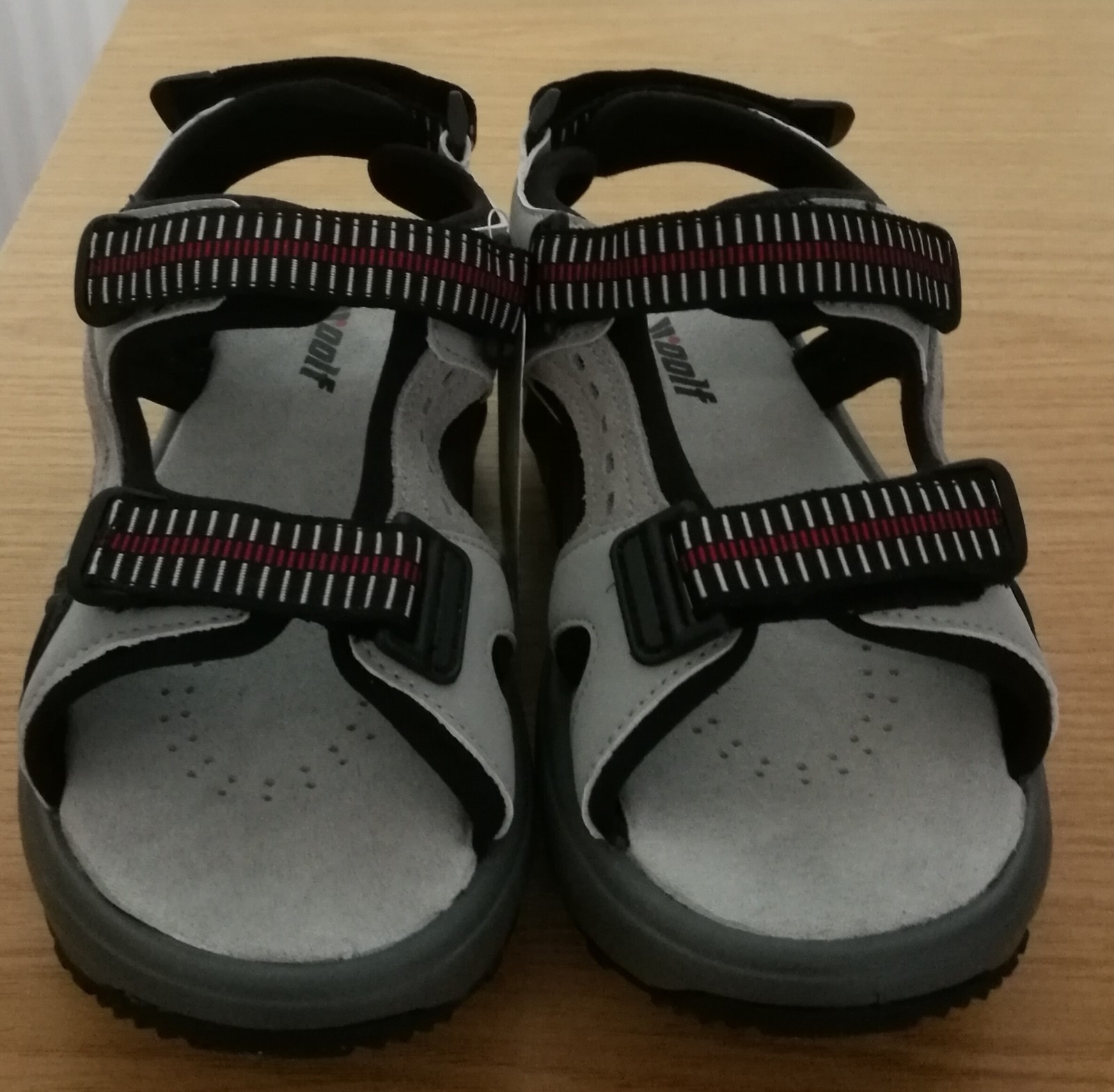 Damen-Sandalee, grau/schwarz/rot, NEU, Größen 37, 38, 39, 40 Damen-Sandalee, grau/schwarz/rot, NEU, Größen 37, 38, 39, 40
