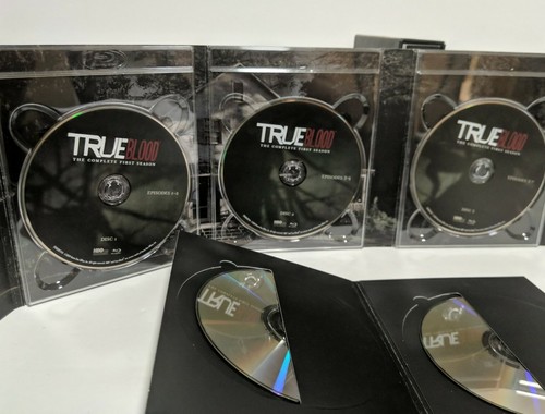 True Blood Seasons 1 & 2 Bluray Box Sets Lot - Foto 4 di 7