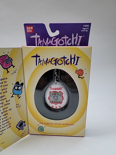 ULTRA RARE White And Red Tamagotchi The Original Virtual Reality Pet #1800 - Picture 3 of 13