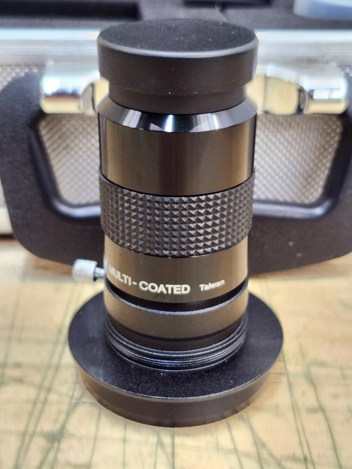 Kit de ocular y filtro Celestron con estuche de aluminio Foto 2 de 4