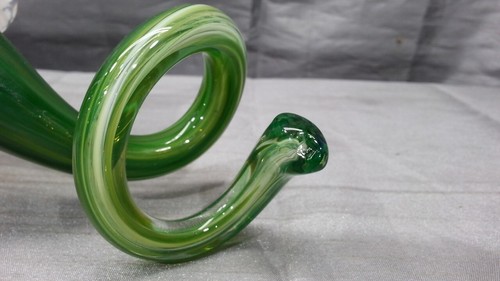 Art Glass Centerpiece Hand Blown Green Glass Lilly Bloom Centerpiece Stunning - Picture 4 of 13