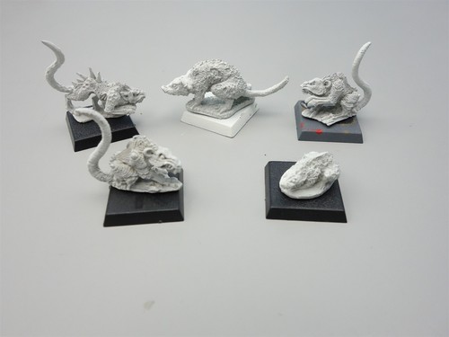 Warhammer FB AoS Grand Alliance Chaos: Skaven - Riesenratten mit Packmaster (oop) - Bild 4 von 4