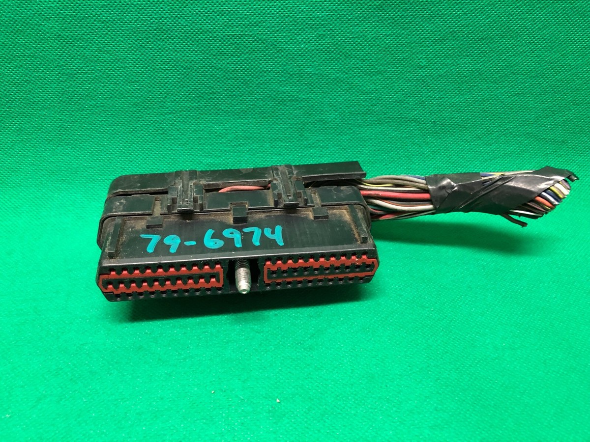 WIRING HARNESS PLUG 95 JEEP GRAND CHEROKEE ECM ECU CONTROL