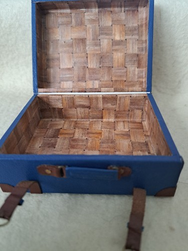 Leder - Koffer, filigrane Handarbeit, UNIKATSTÜCK, 7 x 9 x 4 cm - RARITÄT 🤎 - Picture 3 of 3