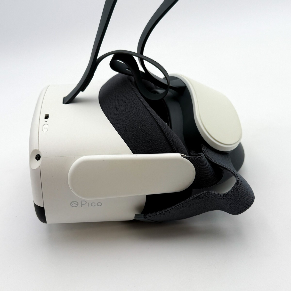 Pico Neo3 Link A7H10 White All-in-One VR Head Mounted Pico Neo3 Link A7H10 White All-in-One VR Head Mounted