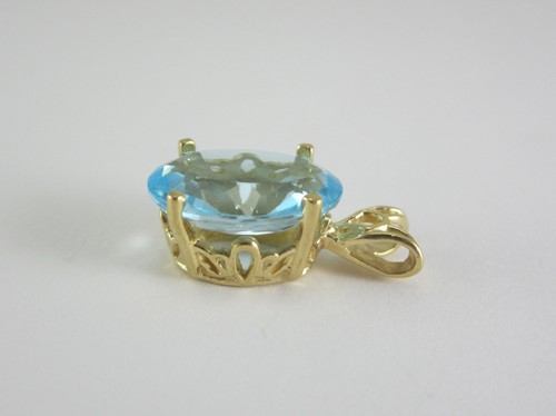 BEAUTIFUL LADIES 10K YELLOW GOLD SOLITAIRE BLUE TOPAZ PENDANT 2.6G - Picture 8 of 11